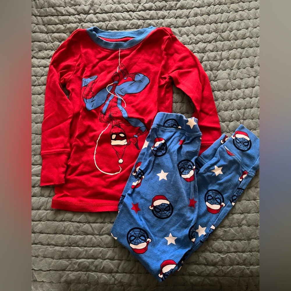 Holiday Spider-Man Pajamas / Santa Hat / Christmas